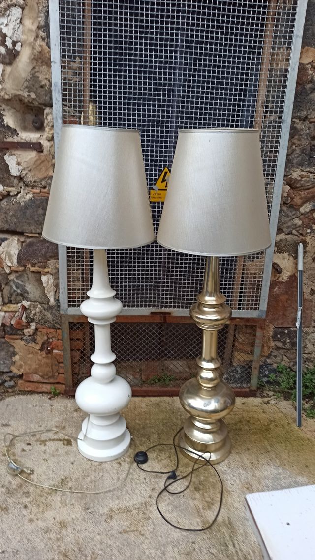 Lampara de pie cerámica y madera antigua