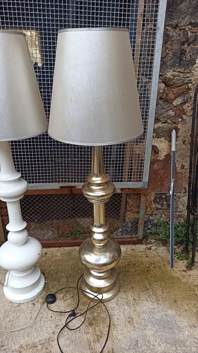 Lampara de pie cerámica y madera antigua