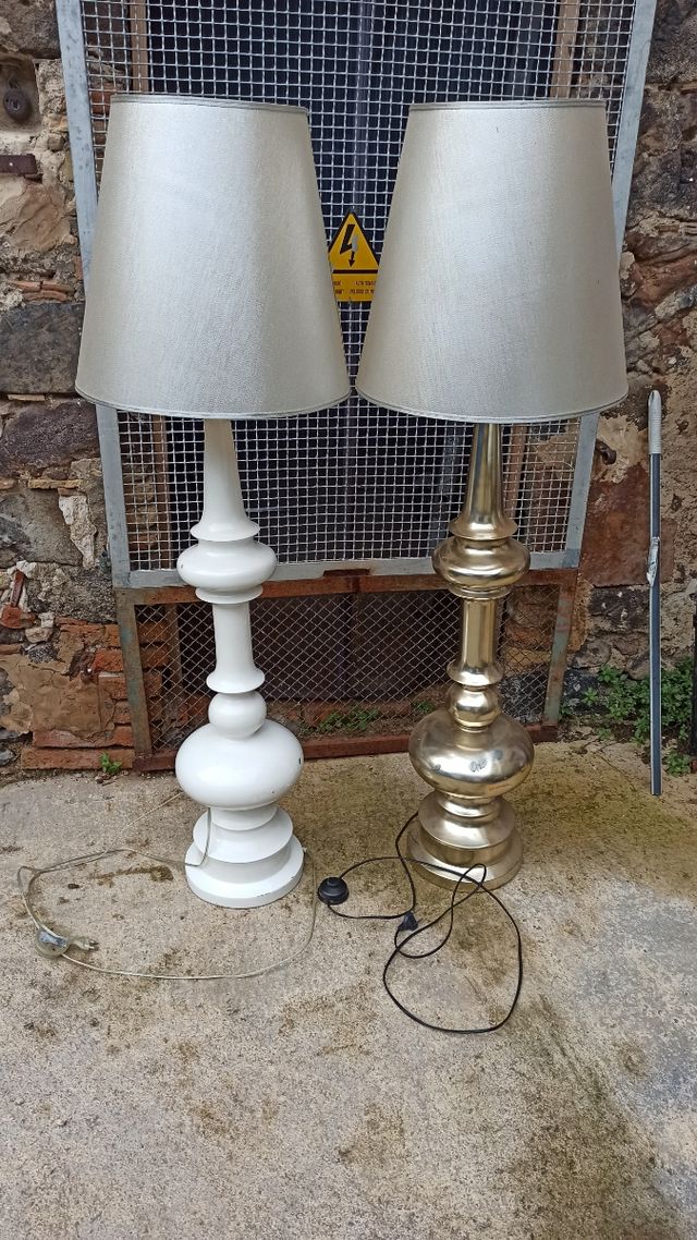 Lampara de pie cerámica y madera antigua