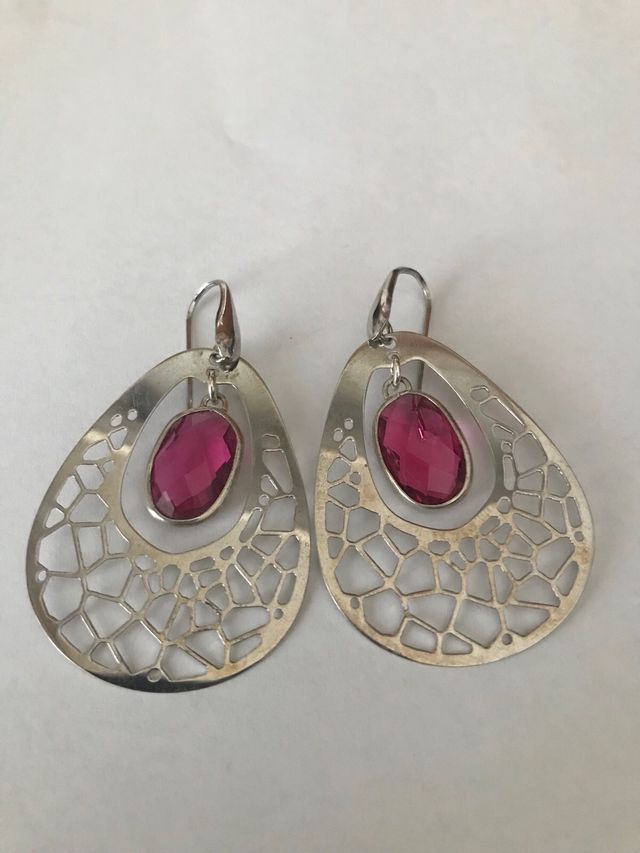 Pendientes de plata y cuarzo fuxia
