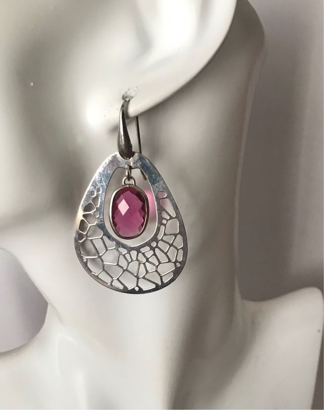 Pendientes de plata y cuarzo fuxia