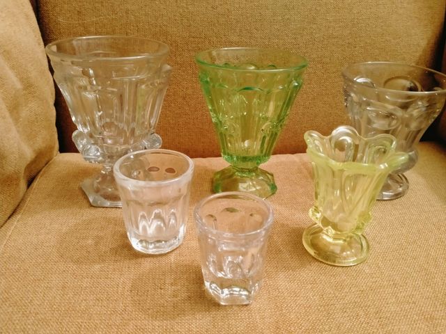 Lote de vasos y copas de cristal antiguos 