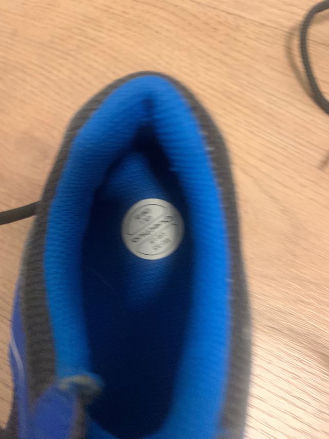 Calzado montaña unisex niño y niña