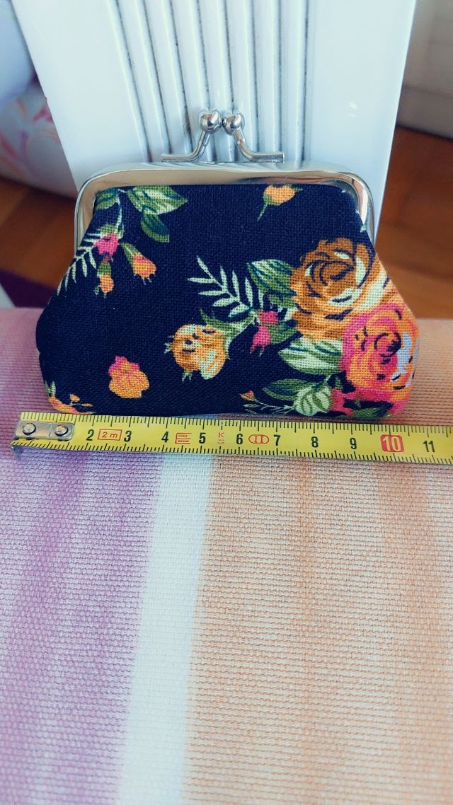 Monedero nuevo estilo vintage