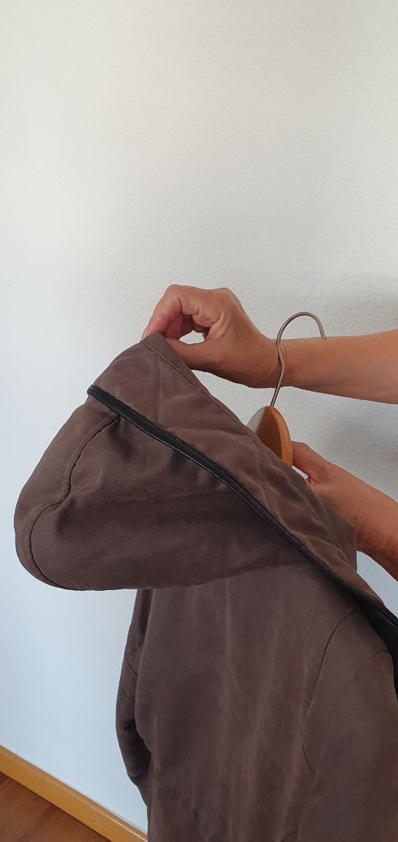 Parka preciosa, estilosa y nueva. Un par de usos.