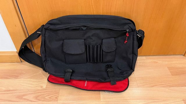 Maletin de Adolfo Dominguez