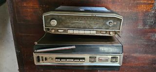 Antigua radio y magnetofon
