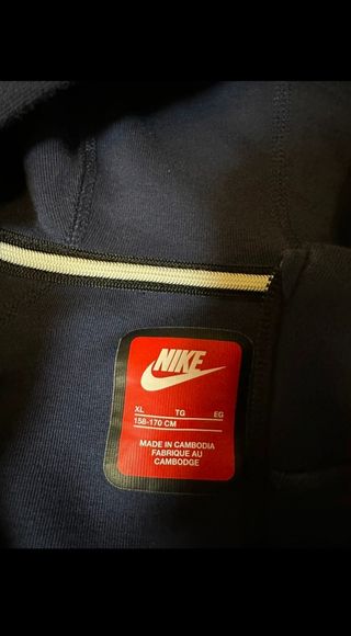 Conjunto Nike Tech 
