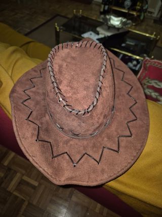 Gorro vaquero de piel color marrón