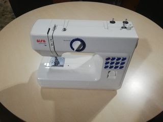 Máquina Coser Alfa 