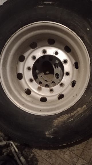 Llantas y neumaticos