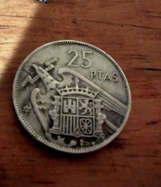 Moneda 25 pesetas del año 57
