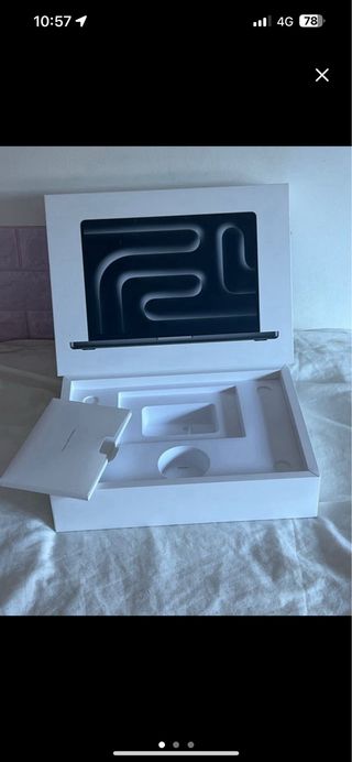Caja Macbook pro  vacia M3 14 2024