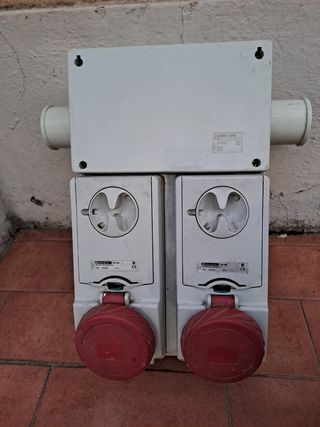 Blocchi prese interbloccate trifase 