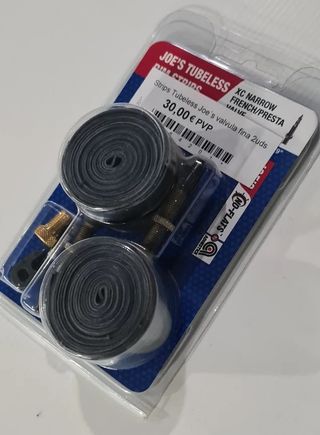 cinta tubeless con valvula tubeless incluidas