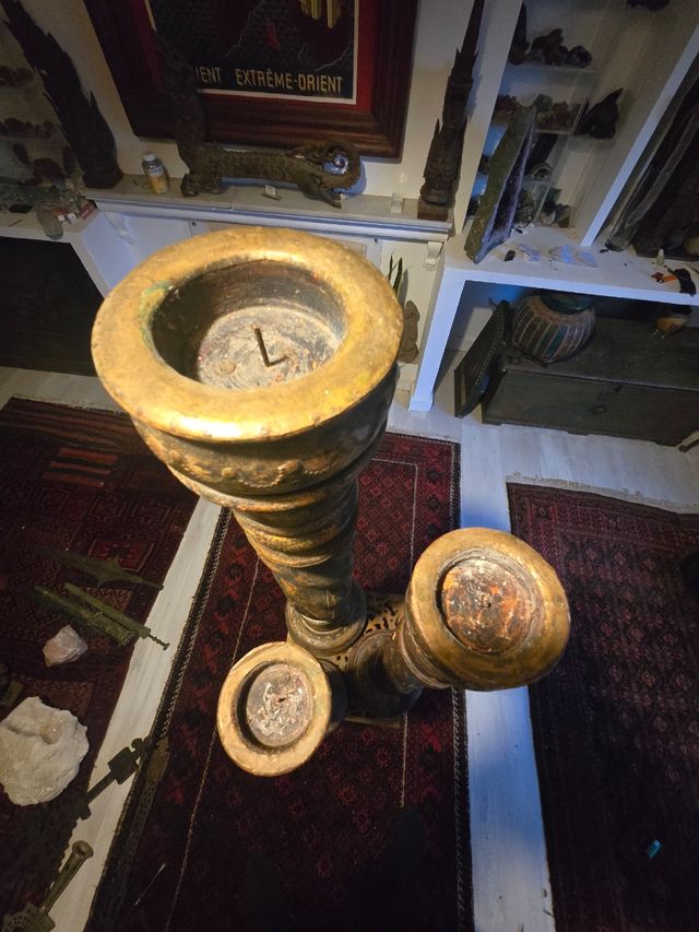 Candelabros antiguos.