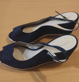 sandalias de cuña azul marino