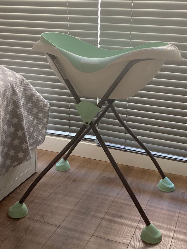 Bañera bebé, cambiador, orinal, adaptador wc BEABA