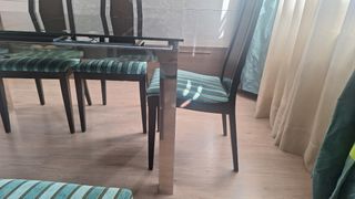 Mesa y sillas comedor 