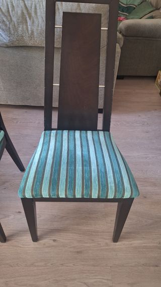Mesa y sillas comedor 
