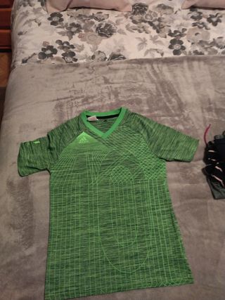 Camiseta de Adidas niño