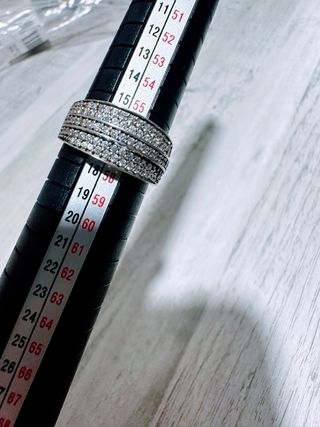 Anillo de plata y circonitas