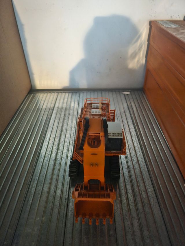 Modellino macchine movimento terra