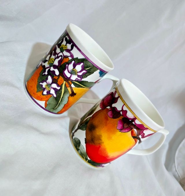 Par de tazas de porcelana Inglesa Vintage