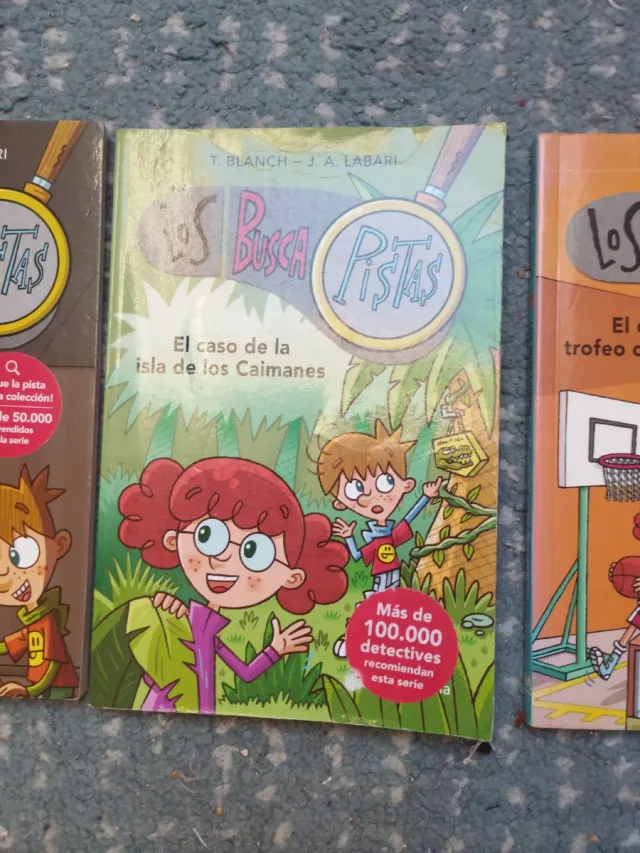 cuatro libros de los busca pistas
