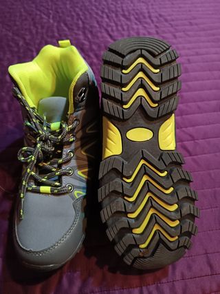 Botas montaña niños