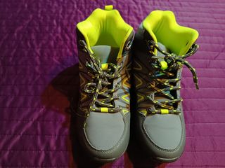 Botas montaña niños