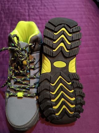 Botas montaña niños