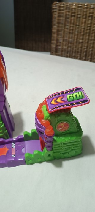 T-Racers Dragon Loop