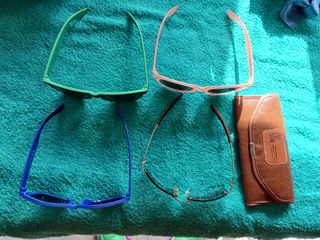 LOTE DE 4 GAFAS DE SOL