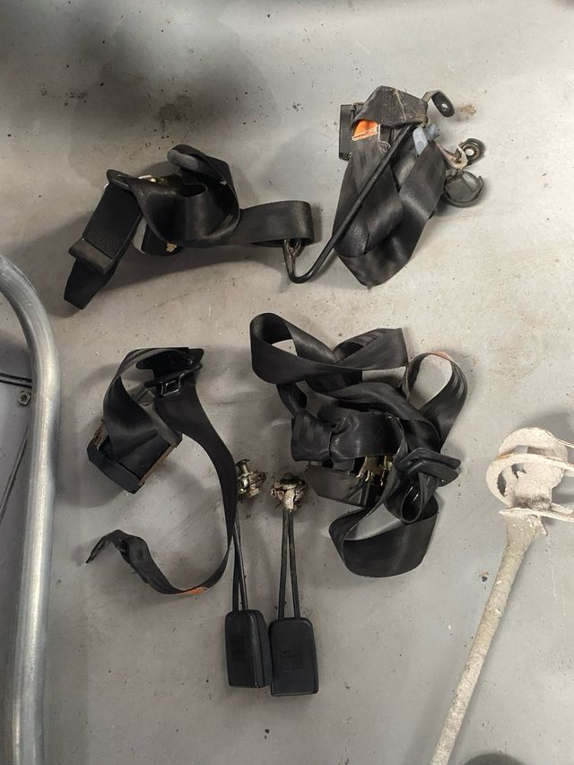 Cinturones seguridad golf mk3 cabrio