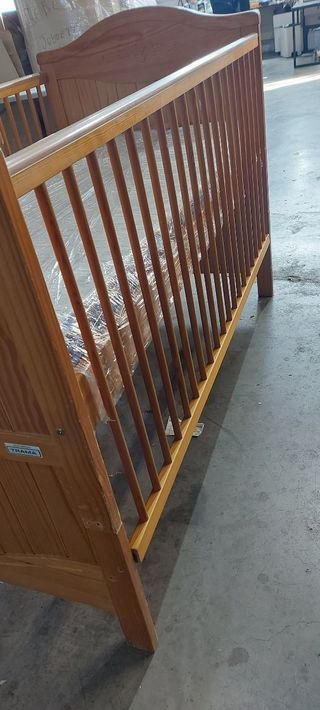 Cuna cama buen estado de madera pino 