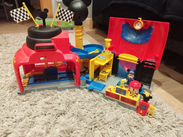 Garaje taller Mickey 