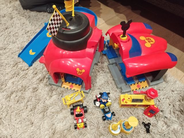 Garaje taller Mickey 