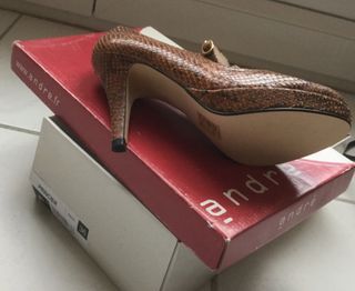 Zapatos piel André. Talla 36.