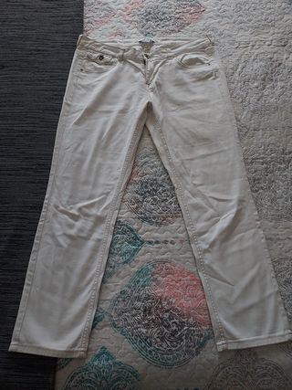 Pantalón vaquero marca lefties Talla 42