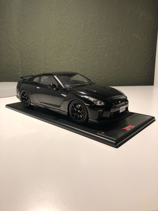 Coche Nissan GT-R R35 1/18