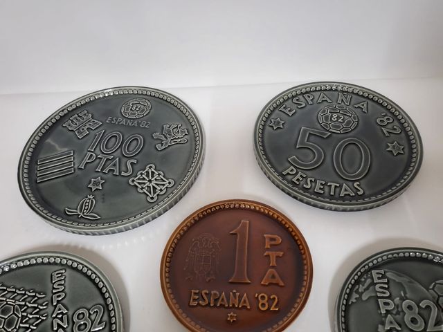 Platos cerámica mundial 1982