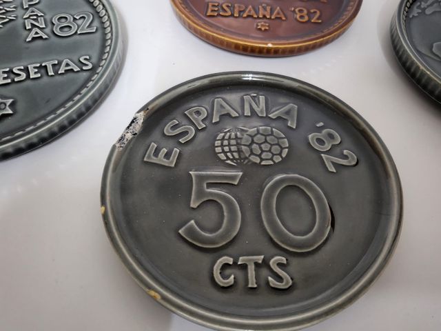 Platos cerámica mundial 1982