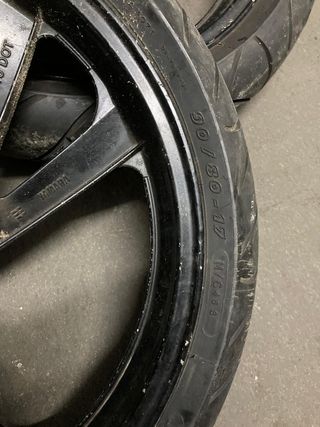 Ruedas Supermotard o carretera