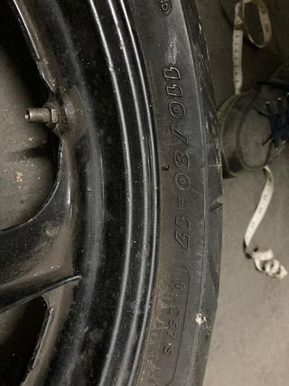 Ruedas Supermotard o carretera