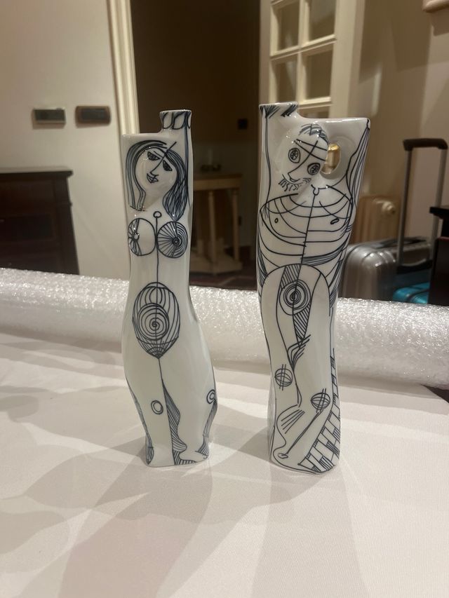 Figuras antropomorficas fileteadas sargadelos