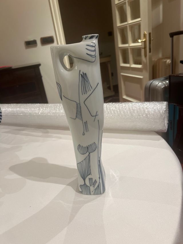 Figura antropomorfica fileteada sargadelos