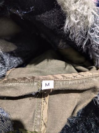 Parka, Abrigo talla M capucha pelo 