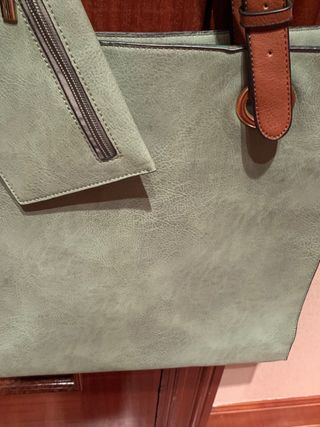 Bolso de hombro color verde