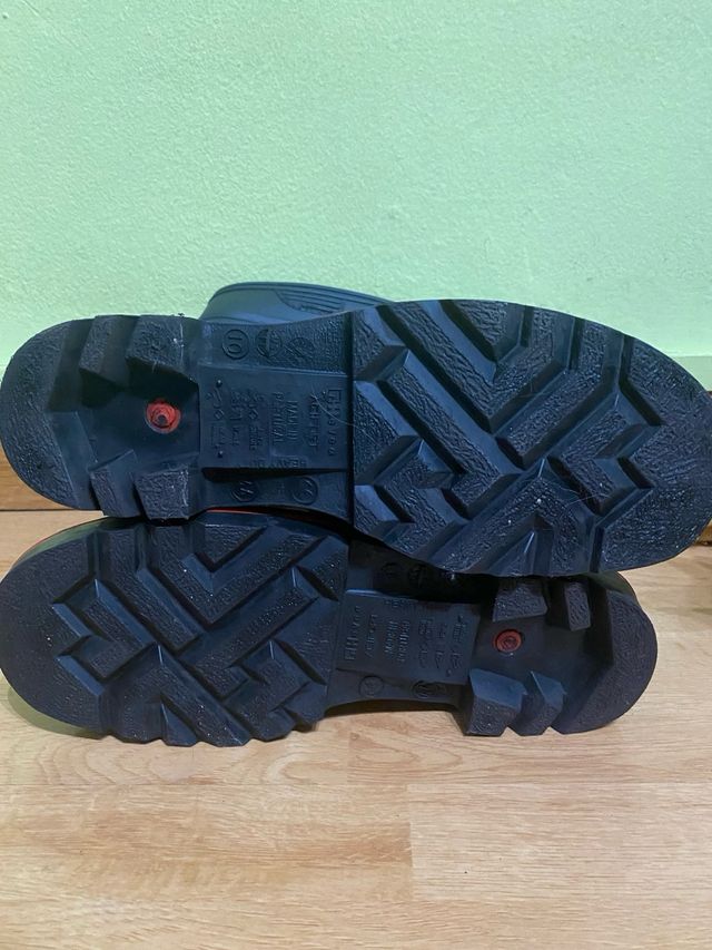 Stivali di sicurezza taglia 44